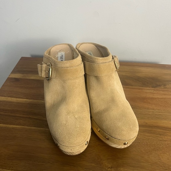 Steve Madden Hilde Tan Suede Leather Studded Clogs size 10 - Picture 3 of 9